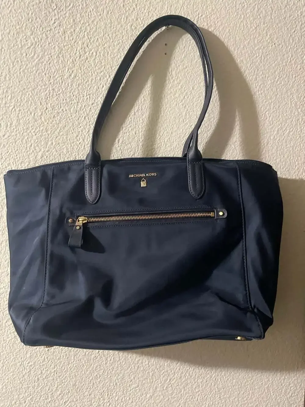 Michael Kors Kelsey Large Nylon Tote Bag (Model 30S9G02T7C)